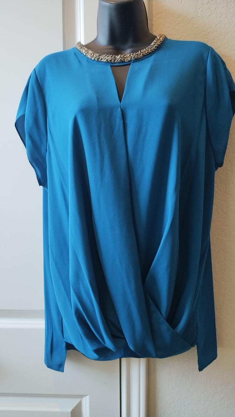 NY Gard Blue Sequins Neck Top Size XL./TG Sleeveless